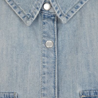 Light wash contrast sleeve denim shirt