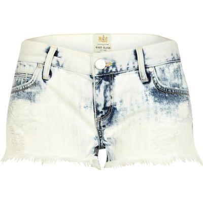 Light acid wash frayed denim shorts