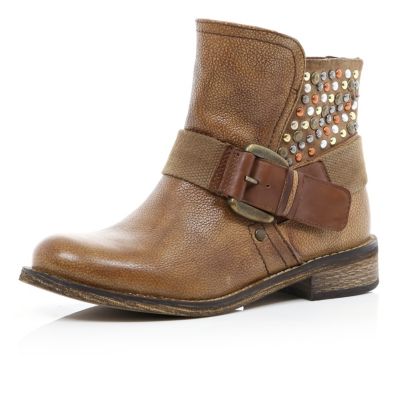 Brown stud panel buckled biker boots