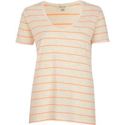 Coral stripe low scoop t-shirt