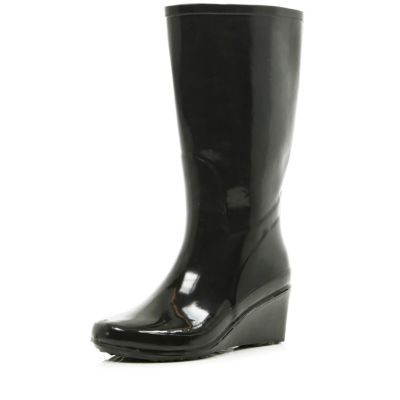 Black high shine wedge wellies