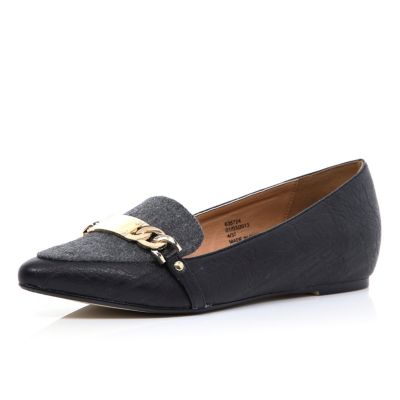 Black colour block pointed loafers