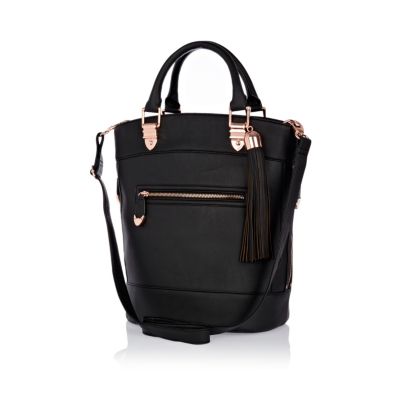 Black tassel bucket bag 