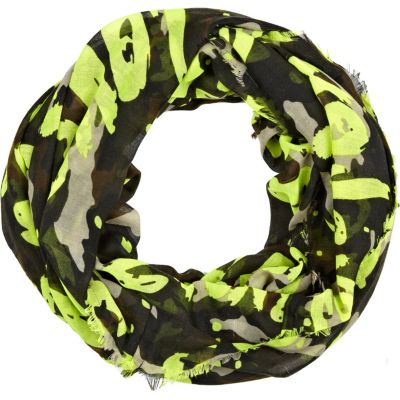 Khaki neon graffiti camo print snood