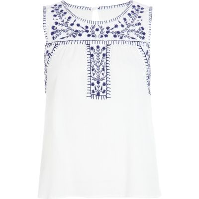 White floral embroidery tank top