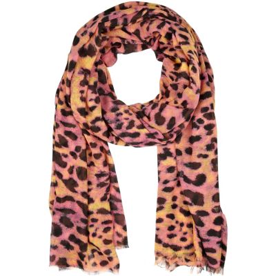 Pink leopard print lightweight scarf
