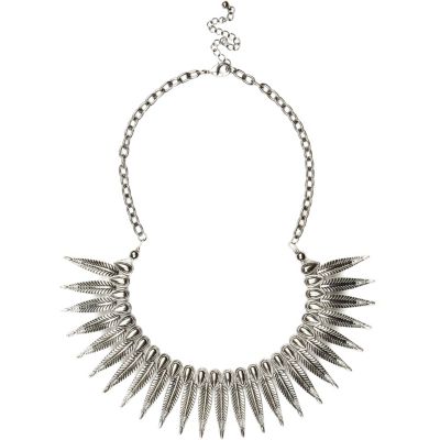 Silver tone leaf spike necklace