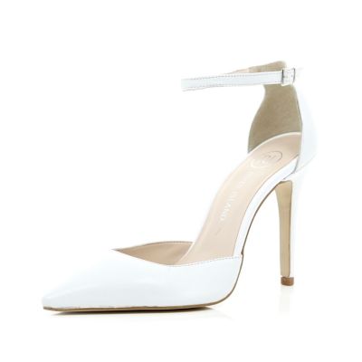 White two-part pointed court shoes