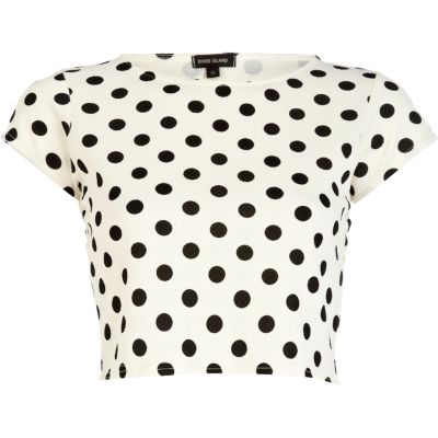 Cream polka dot textured cap sleeve crop top