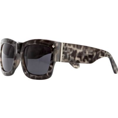 Grey tortoiseshell oversized sunglasses