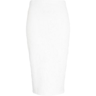 White embossed pattern pencil skirt