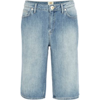 Light wash 3/4 length denim shorts