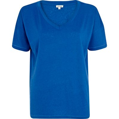 Blue boxy V neck t-shirt