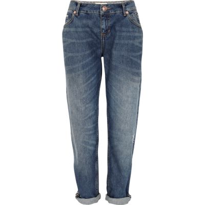 Mid wash Cassie boyfriend jeans 