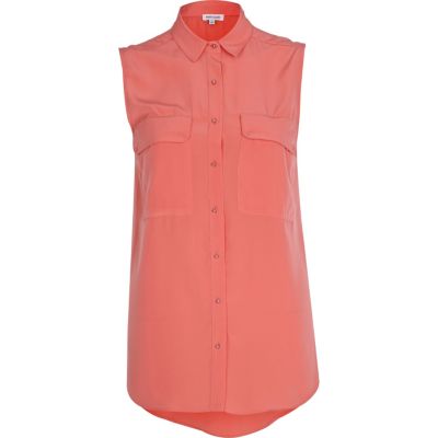 Coral patch pocket sleeveless shirt