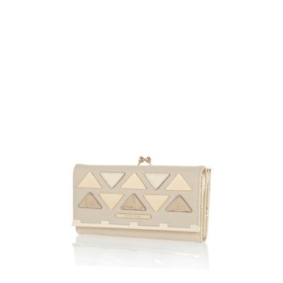 Cream triangle applique clip top purse