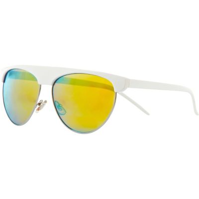 White Jeepers Peepers oversized sunglasses