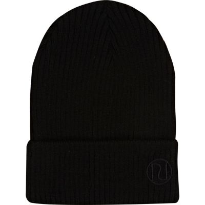 Black knitted rib beanie hat 