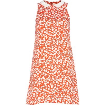 Red ditsy floral print collared shift dress