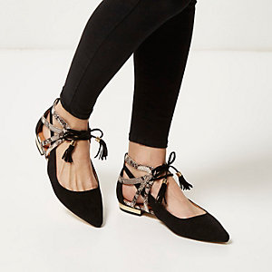 Black snake print pointed lace-up flat shoes