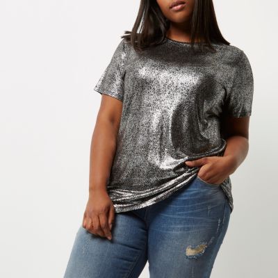 metallic silver tee shirt