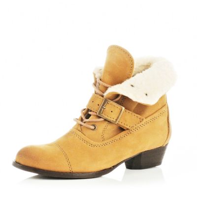 Girls beige borg lined ankle boots