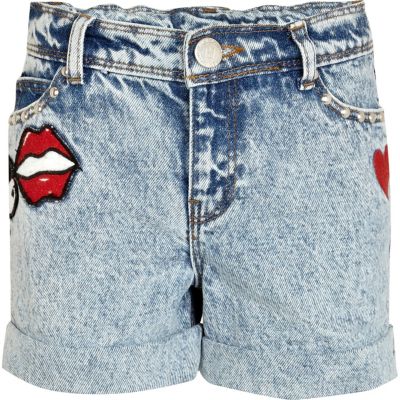 Girls blue acid wash badge denim shorts