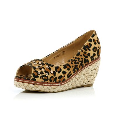 Girls brown leopard print wedges
