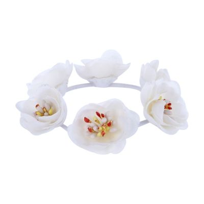 Girls white floral bracelet