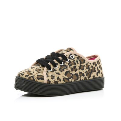 Girls brown chunky plimsolls