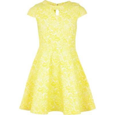 robe patineuse en dentelle jaune pour fille