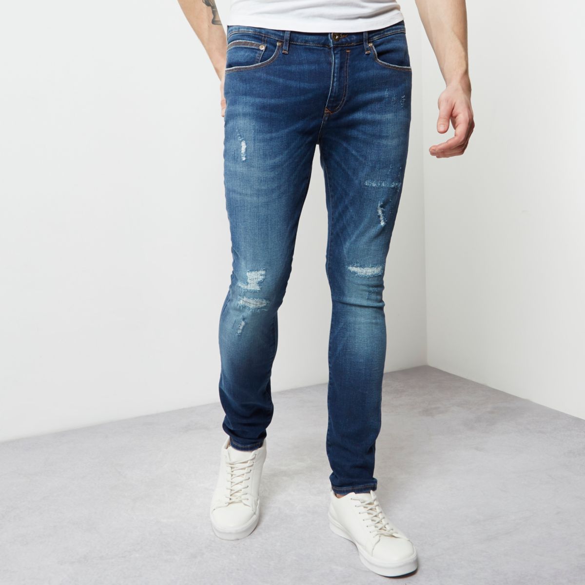 Washed blue jeans. Рваные скинни джинсы мужские Дрилл. Guess skinny Jeans Light Blue мужские.