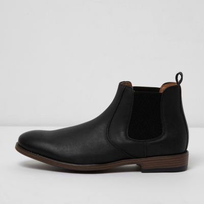 Black chelsea boots
