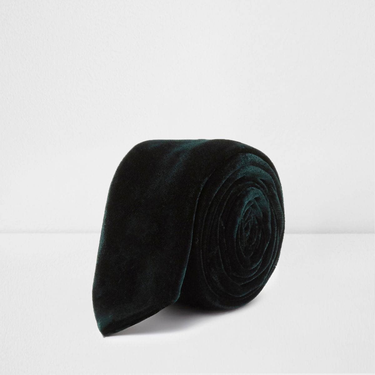 River Island Mens Dark Green velvet tie Bluewater £12.00