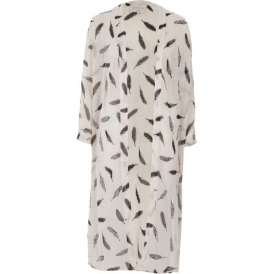 Cream feather print kimono