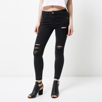 Petite – Amelie – Schwarze Superskinny Jeans im Used-Look