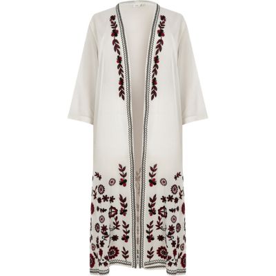 Plus white floral embroidered kimono
