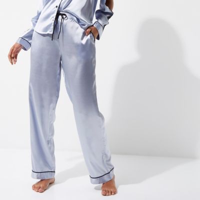 Bas de pyjama en dentelle et satin bleu