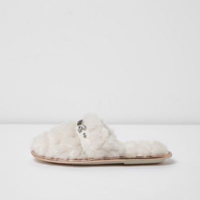 Cream quilted fluffy diamante mule slippers