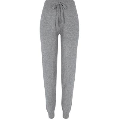 Graue Strick-Jogginghose mit Streifenedetail