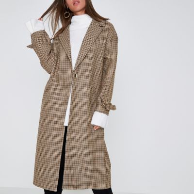Brown check tie cuff coat