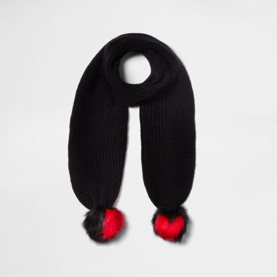 Black heart pom pom knit scarf