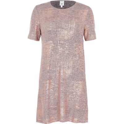 River Island T-shirtjurk met bronskleurig metallic folie