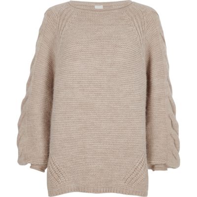 Pull à maille torsadée marron clair et manches bouffantes