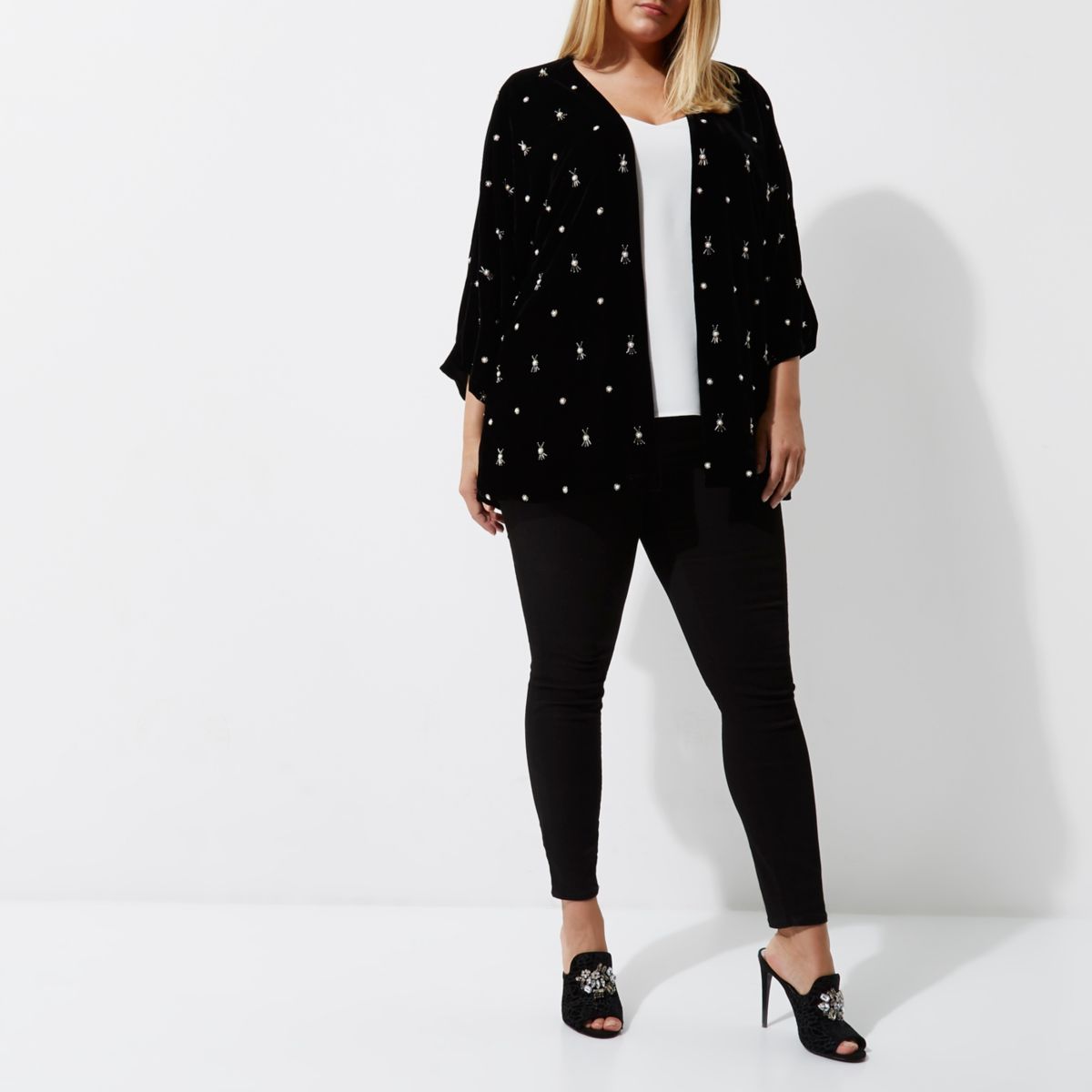 Plus black velvet faux pearl kimono