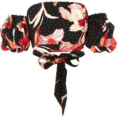 Schwarzes Crop Top mit Blumenmuster