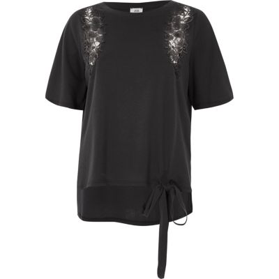 Donkergrijs T-shirt met bloemenapplicatie en strikjes aan de zoom