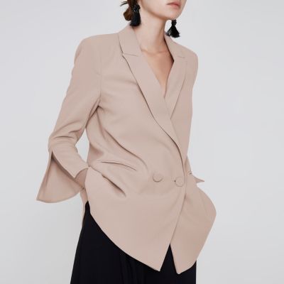 Dark beige split sleeve blazer