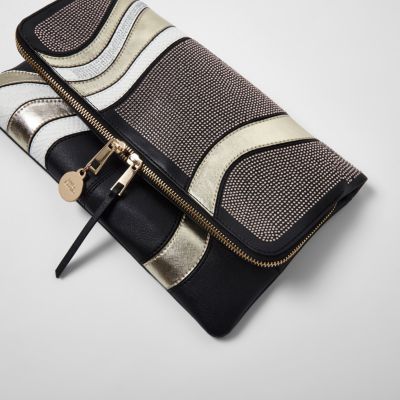 Zwarte heatseal clutch met overslag en studs