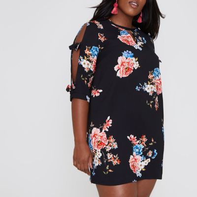 Plus – Robe à fleurs noire avec manches ornées de nœuds